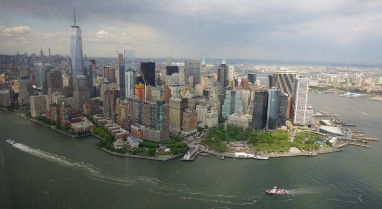Manhattan und New York City vom Helikopter