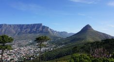 Kapstadt Sehenswuerdigkeiten: Ausblick auf Lions Head und Tafelberg