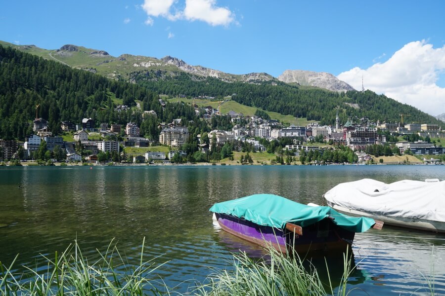 See in St. Moritz in der Schweiz im Sommer