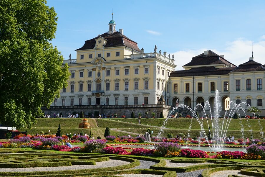 Das Barockschloss Ludwigsburg ist die bekannteste Ludwigsburg Sehenswuerdigkeit
