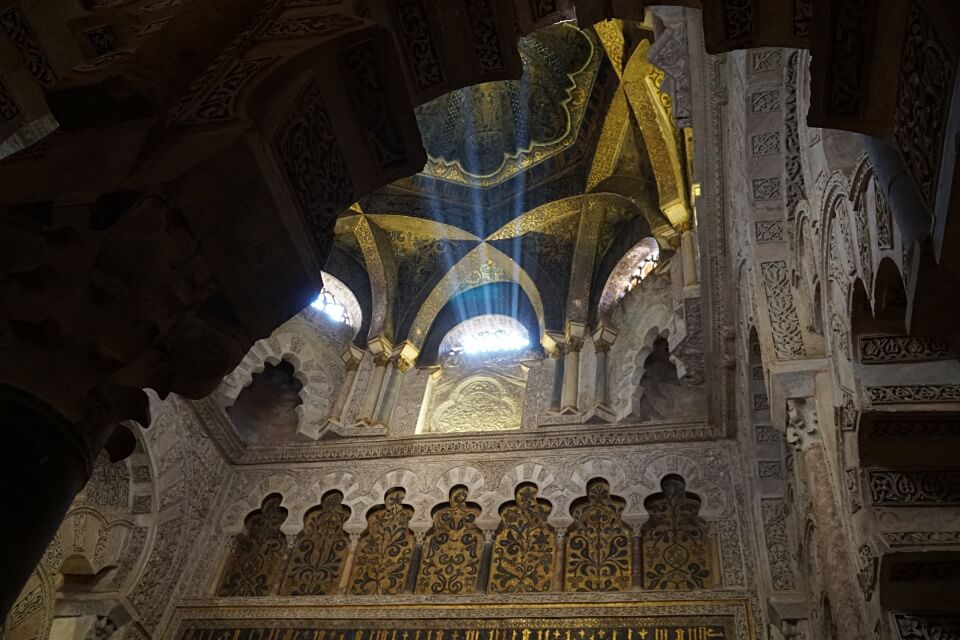 Das beeindruckende Innenleben der Mezquita in Cordoba 
