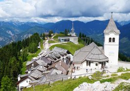 Der Wallfahrtsort Monte Santo di Lussari mit seiner Kirche