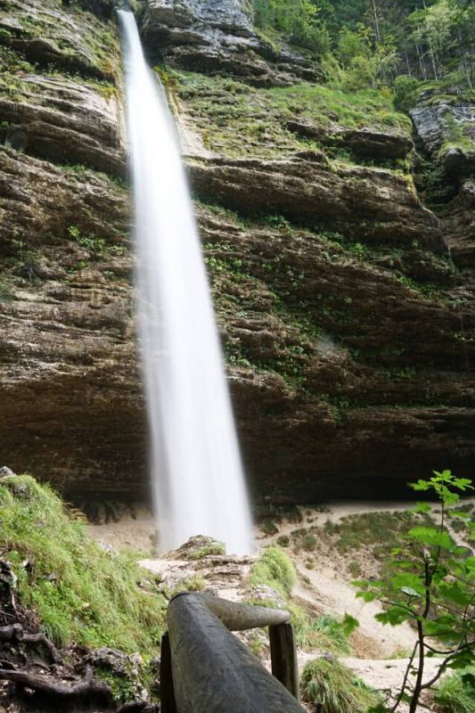 Pericnik Wasserfall im Vrata Tal im Triglav Nationalpark