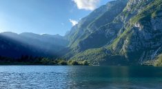 Der Bohinj See im Triglav Nationalpark auf unserem Slowenien Roadtrip